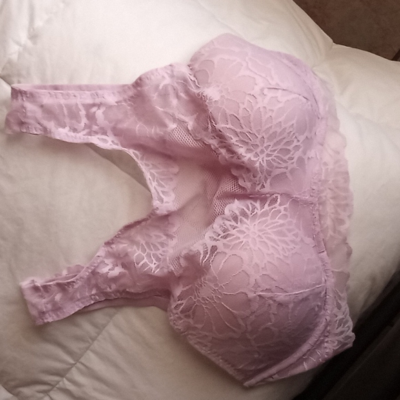 Victoria's Secret bra - Picture 2 of 6